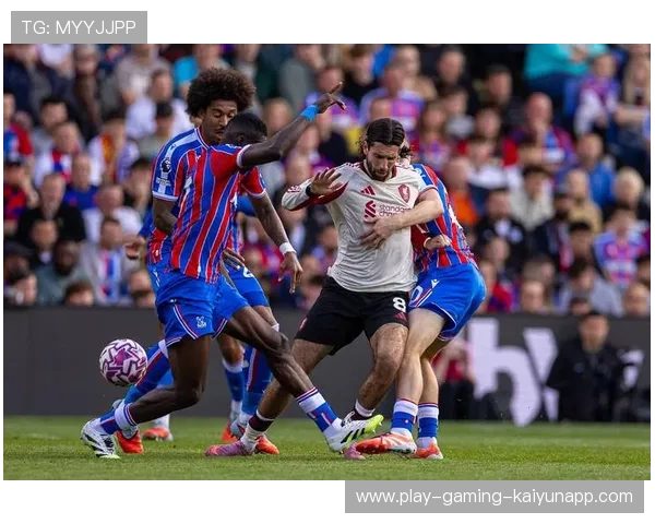 利物浦边路突破精准助攻射门 利物浦边路突破精准助攻射门